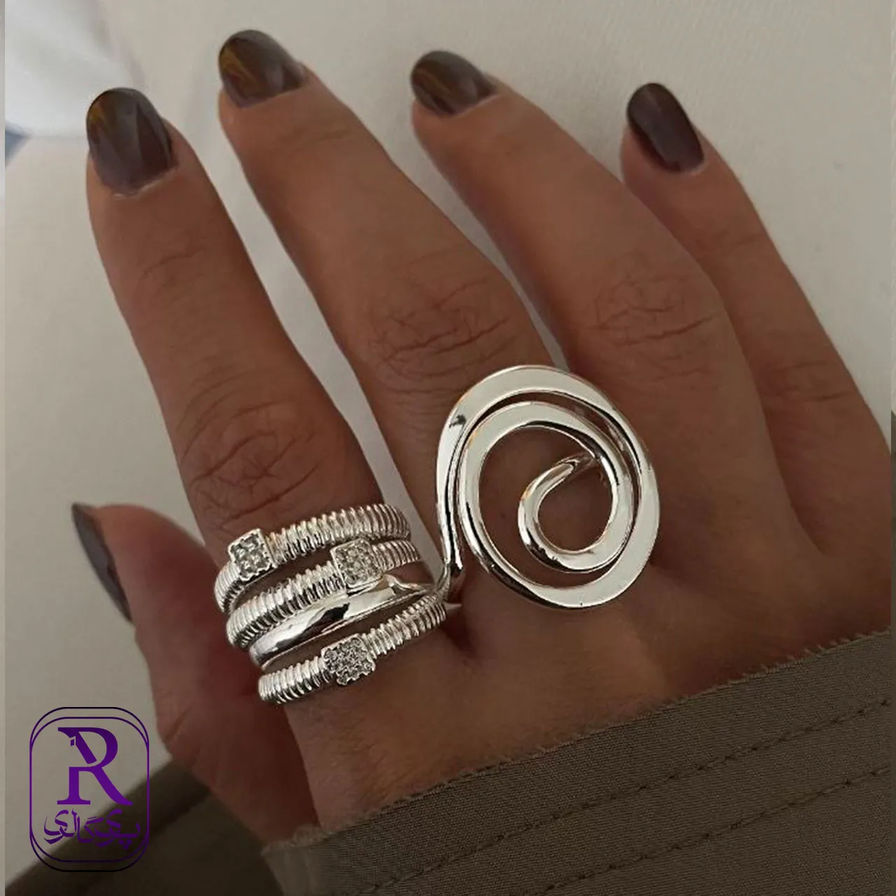 انگشتر مینیمال دایره پیچ انگشتر مینیمال دایره پیچ