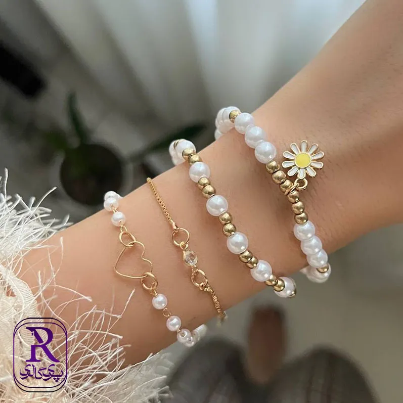 دستبند پکی چندتایی مدل قلب مروارید